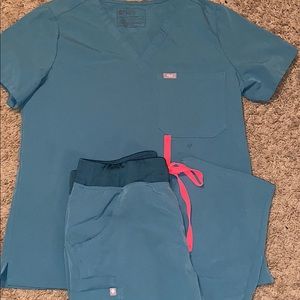 HYDROGREEN FIGS SCRUB SET